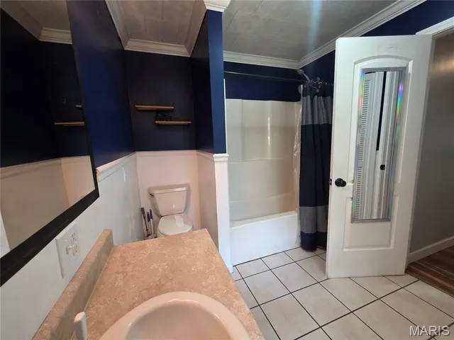 $180,000 | 18835 Mary Jane Lane, Carlyle, IL 62231