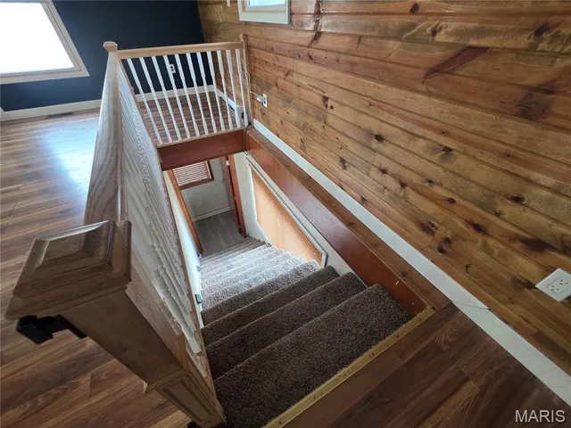 $180,000 | 18835 Mary Jane Lane, Carlyle, IL 62231