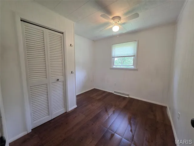 $180,000 | 18835 Mary Jane Lane, Carlyle, IL 62231