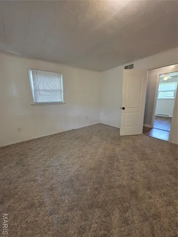 $180,000 | 18835 Mary Jane Lane, Carlyle, IL 62231