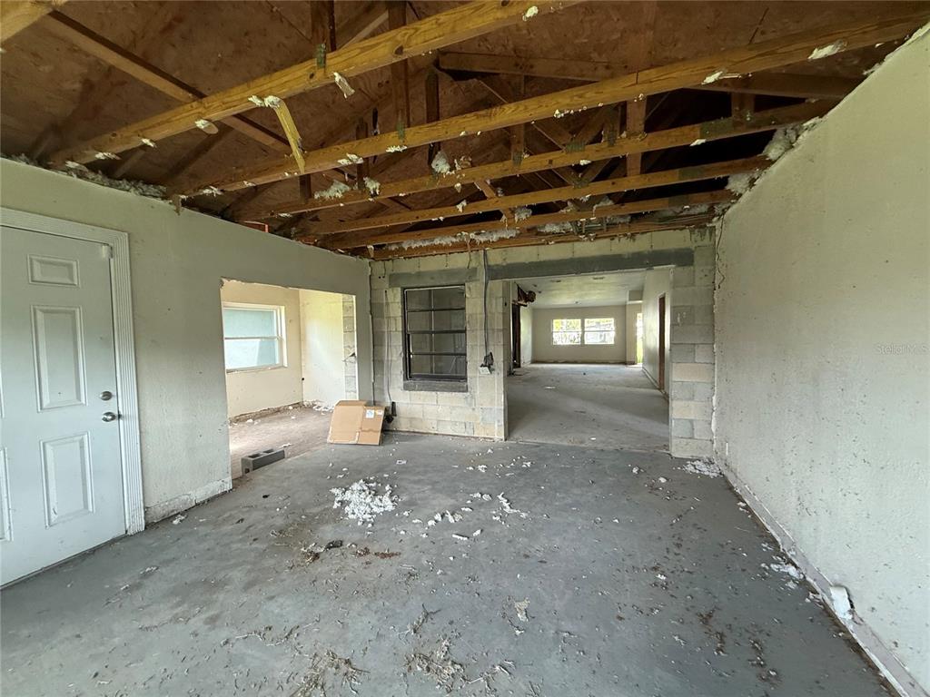 1104 Timor Avenue Orlando, FL 32804 - Photo 15 of 18