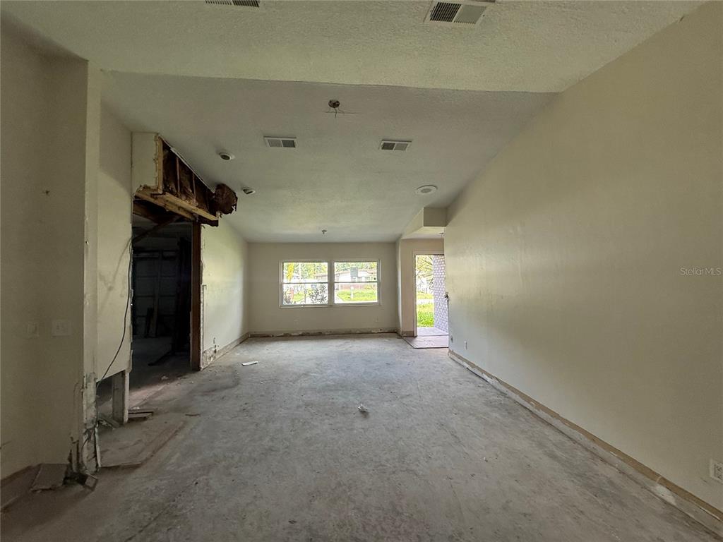 1104 Timor Avenue Orlando, FL 32804 - Photo 4 of 18