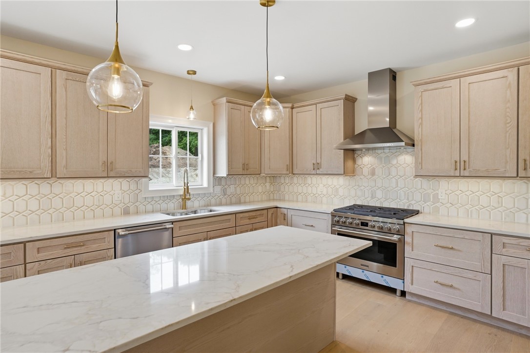 413 New River Road Lincoln, RI 02838 - Photo 16 of 50