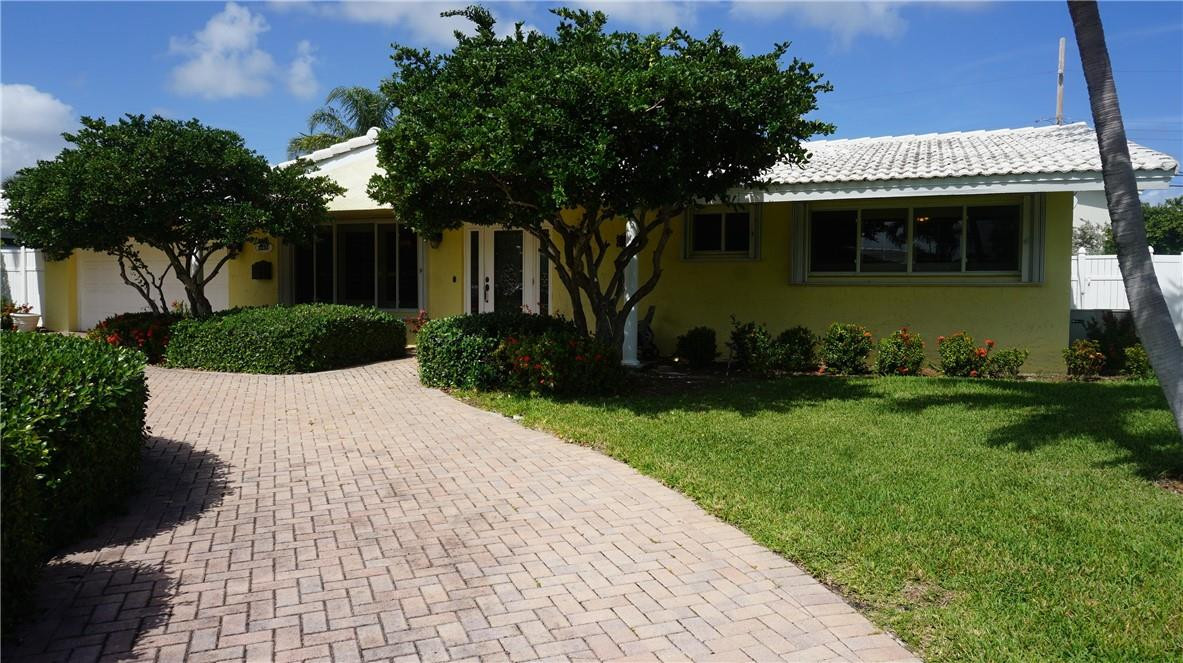 2231 Northeast 43rd Street Lighthouse Point, FL 33064 - Photo 20 of 20 EXTERIOR FRONT
