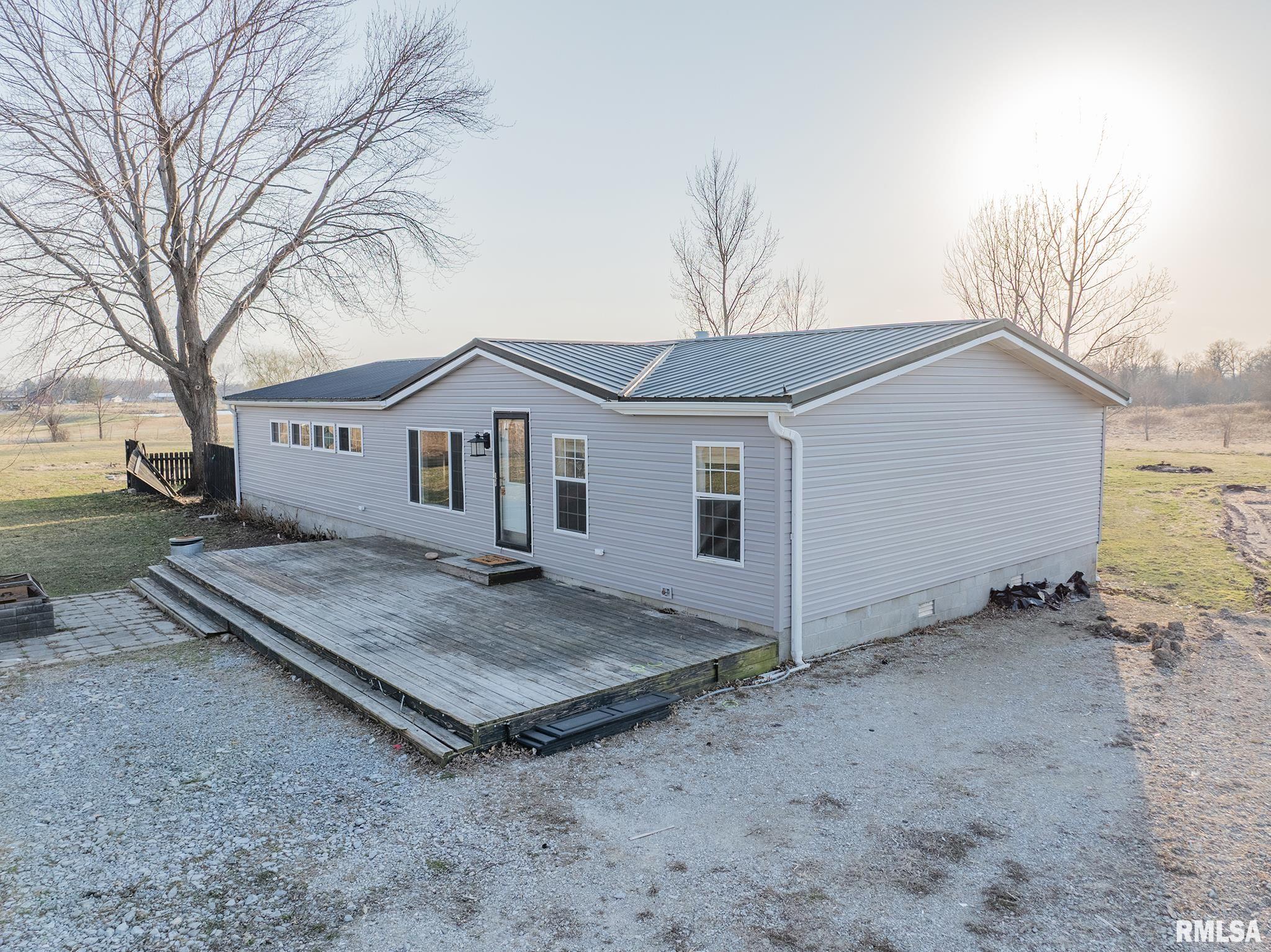 1987 Charleston Road Salem, IL 62881 - Photo 11 of 39