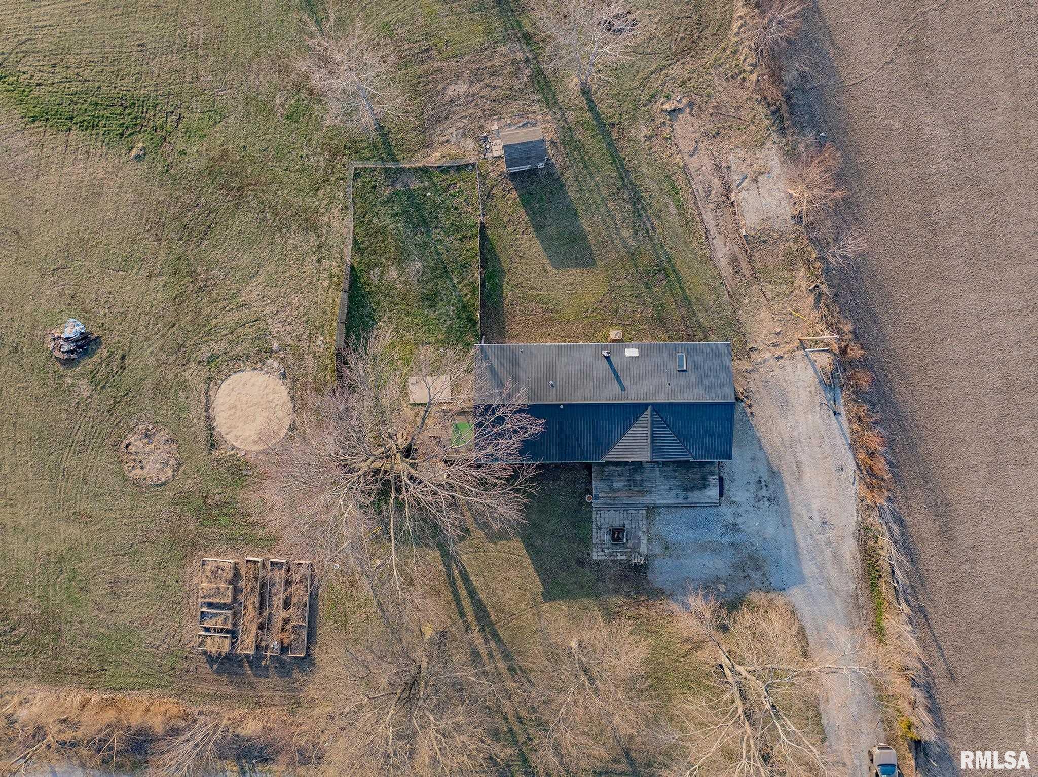 1987 Charleston Road Salem, IL 62881 - Photo 14 of 39