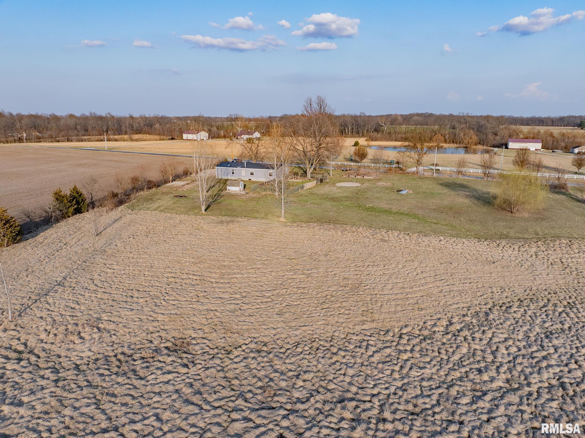 1987 Charleston Road Salem, IL 62881 - Photo 15 of 39