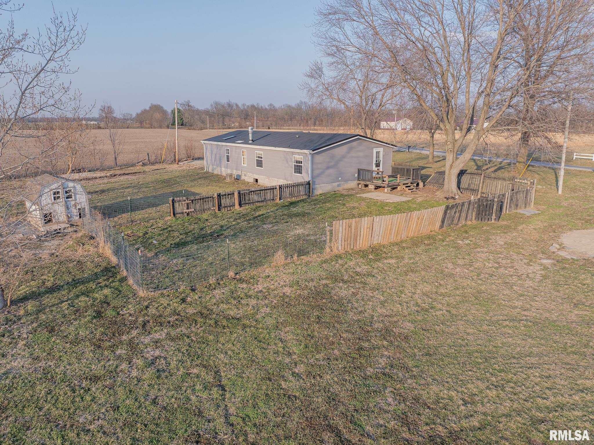 1987 Charleston Road Salem, IL 62881 - Photo 16 of 39