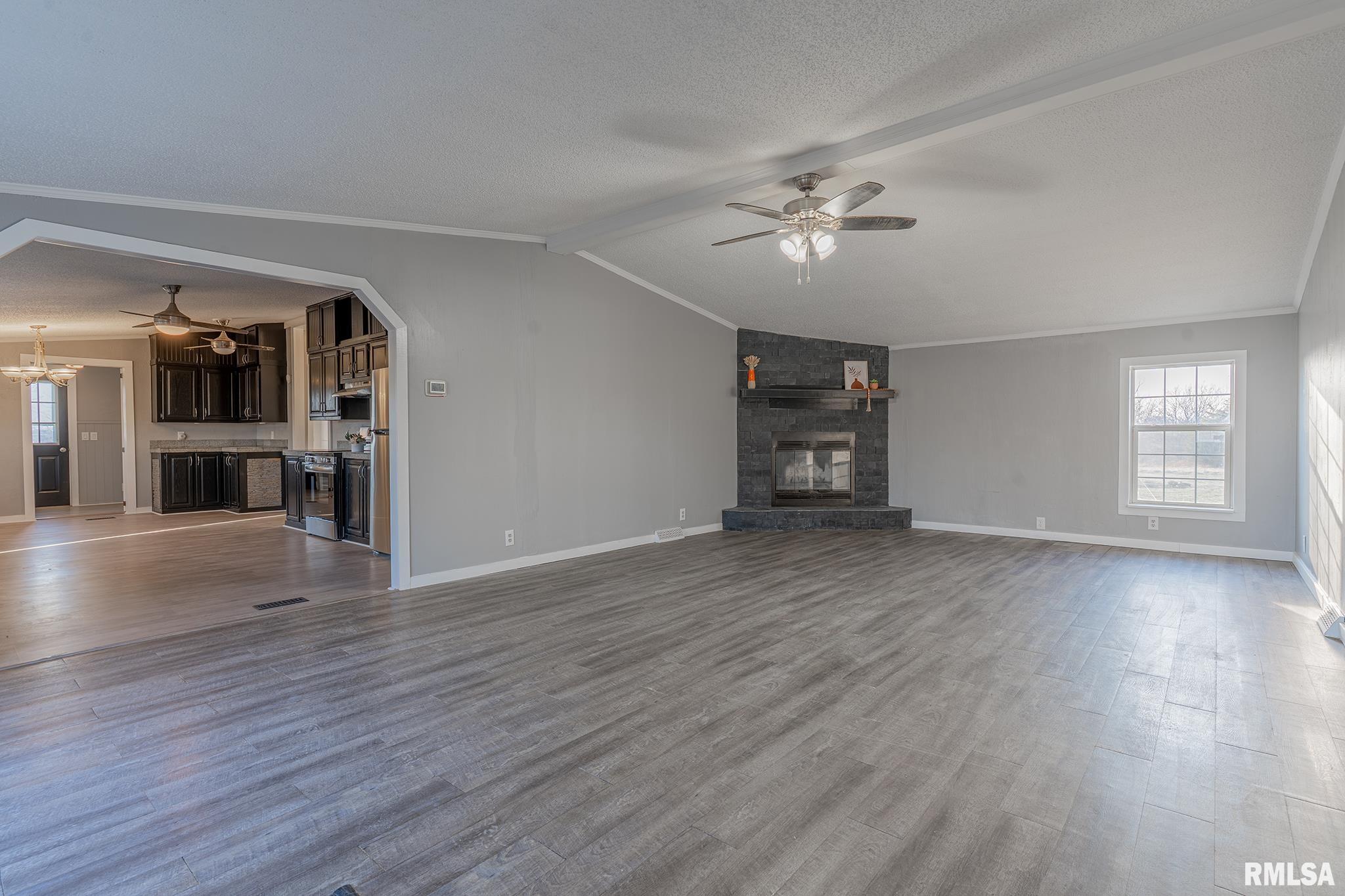 1987 Charleston Road Salem, IL 62881 - Photo 17 of 39