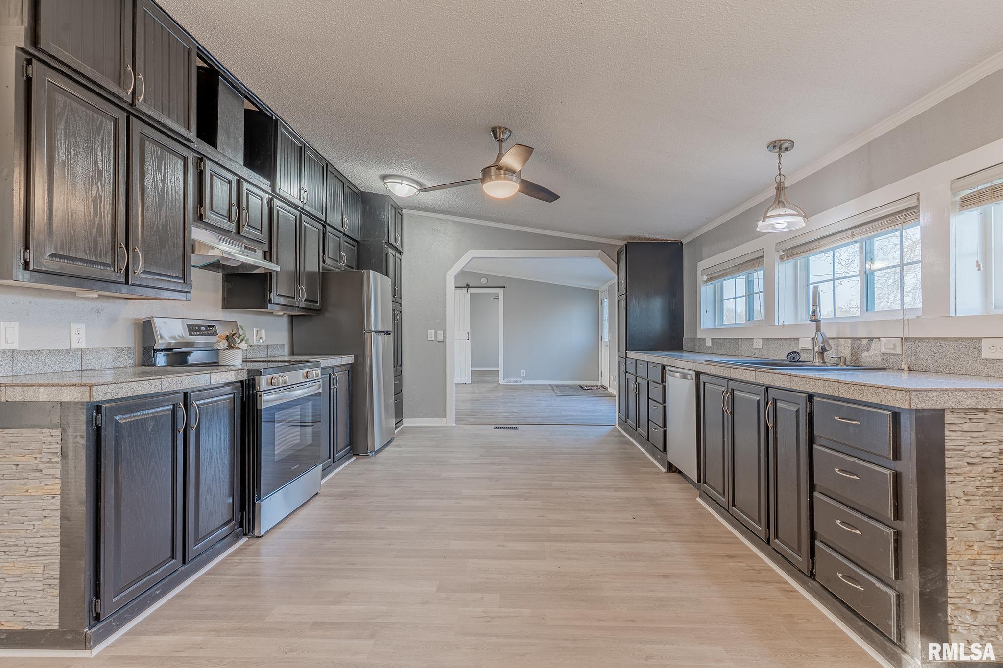 1987 Charleston Road Salem, IL 62881 - Photo 24 of 39