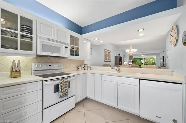 $329,000 | 2325 Hidden Lake Drive, Unit 3809, Naples, FL 34112