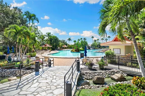 $329,000 | 2325 Hidden Lake Drive, Unit 3809, Naples, FL 34112
