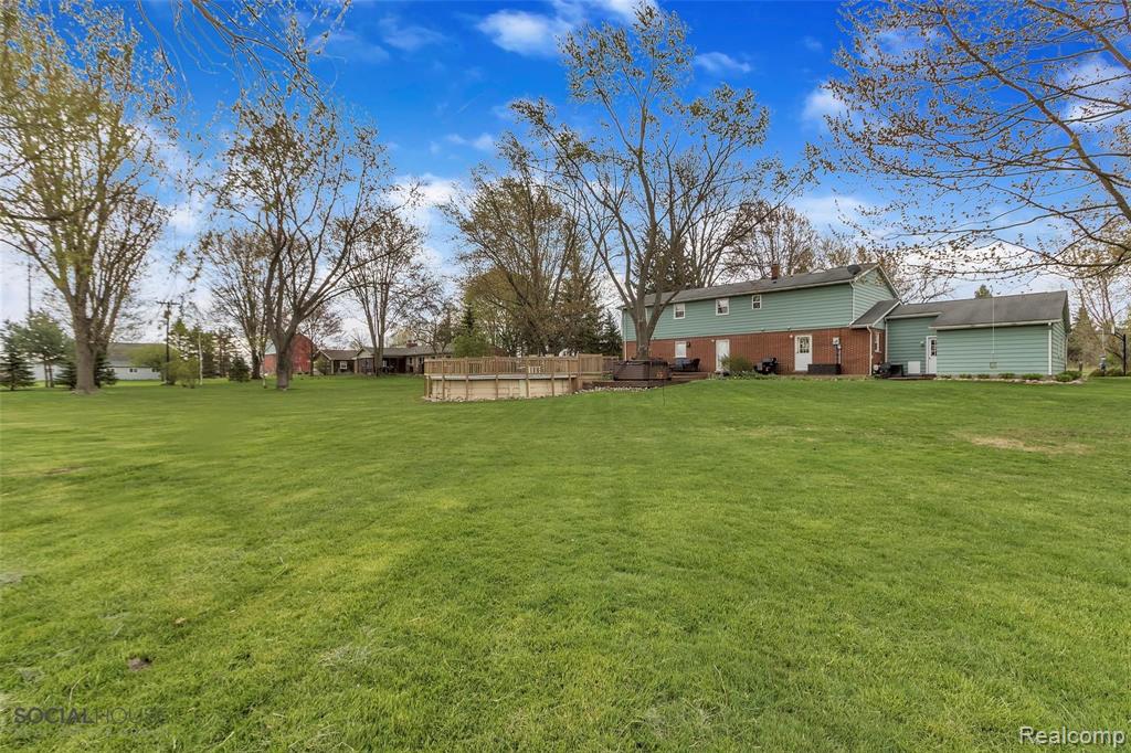 61350 Eight Mile Road South Lyon, MI 48178 - Photo 36 of 55 Gallery Image 36