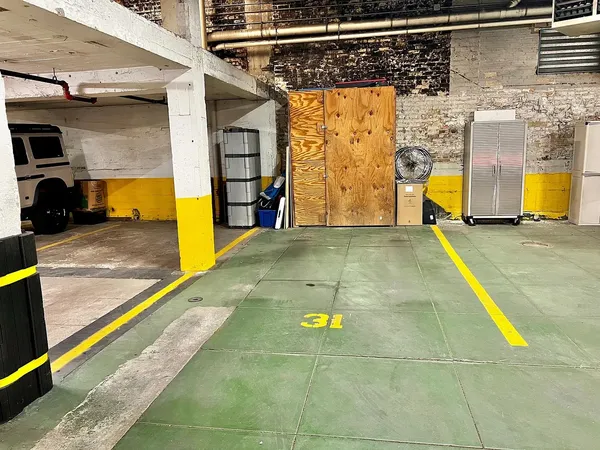 $2,650 | 1834 Ridge Avenue, Unit 101, Evanston, IL 60201