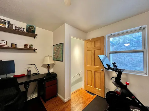 $2,650 | 1834 Ridge Avenue, Unit 101, Evanston, IL 60201