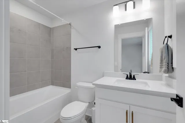 $450,000 | 148 Cedar Shls Way, Piedmont, SC 29673