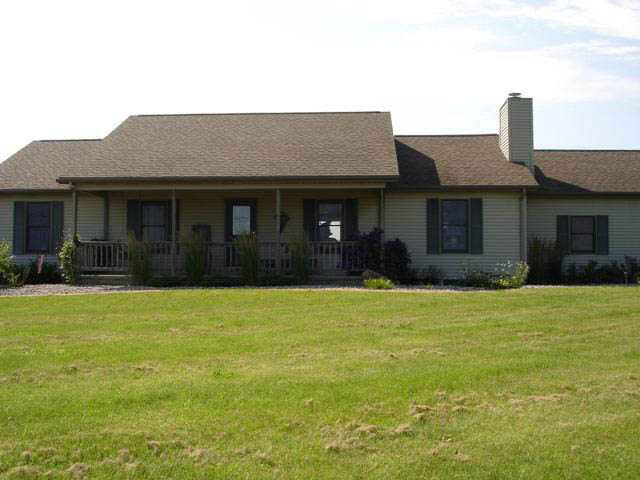 2019 East 8 Square Road Warsaw, IN 46582 - Photo 2 of 25