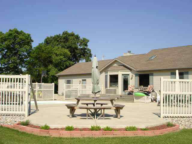2019 East 8 Square Road Warsaw, IN 46582 - Photo 5 of 25