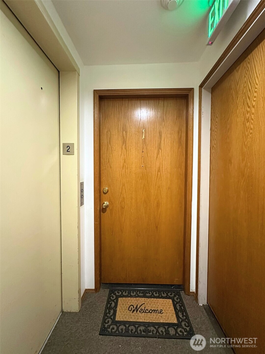 3204 Alki Avenue Southwest, Unit 1 Seattle, WA 98116 - Photo 26 of 35 a view of an empty room