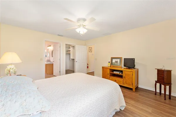 a view of walk in closet