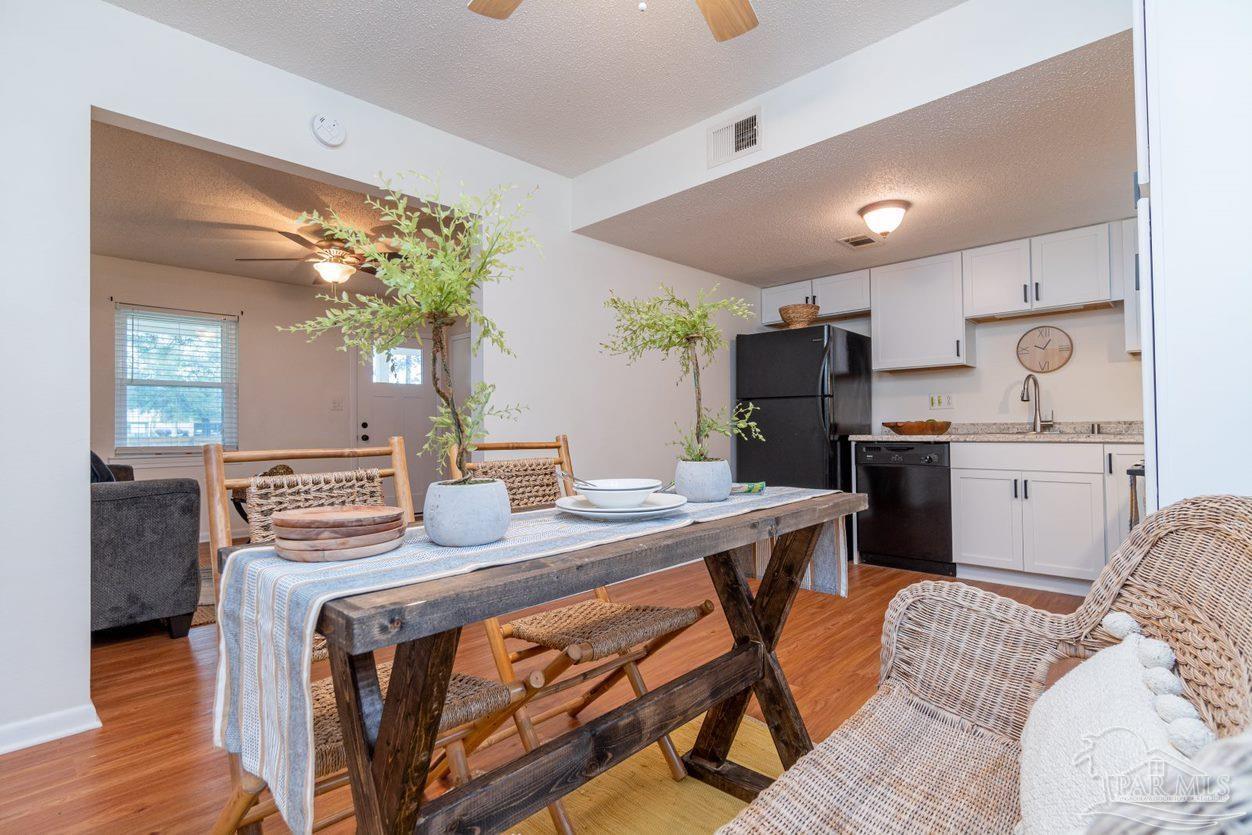 7466 Woodside Road Pensacola, FL 32526 - Photo 11 of 32 Gallery Image 11