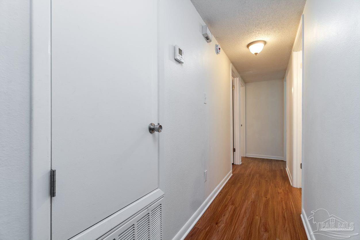 7466 Woodside Road Pensacola, FL 32526 - Photo 12 of 32 Gallery Image 12