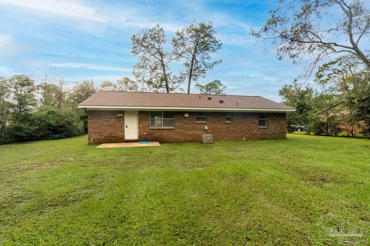 7466 Woodside Road Pensacola, FL 32526 - Photo 26 of 32 Nice sized patio