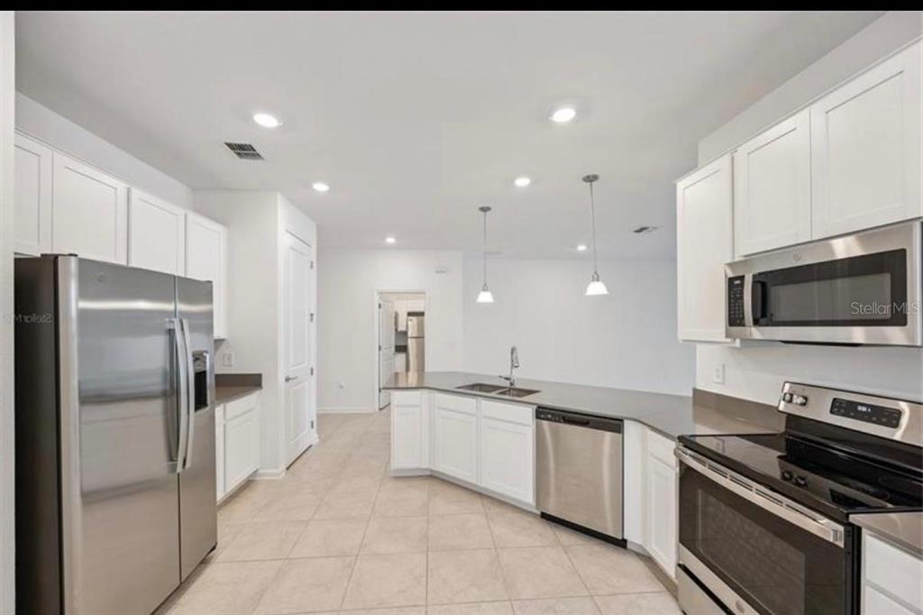 4270 Eastminster Road Davenport, FL 33837 - Photo 4 of 42