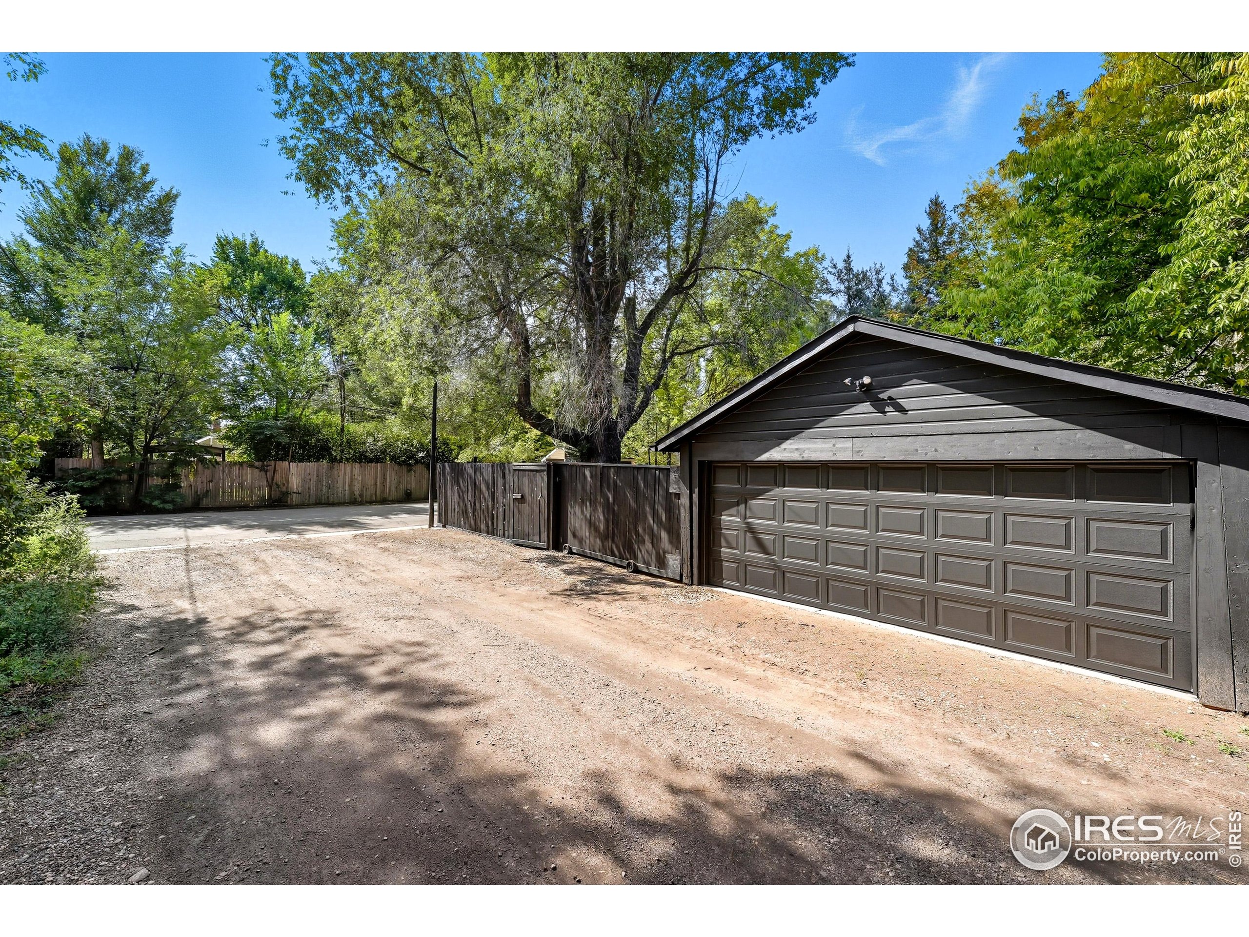 200 Bishop Street Fort Collins, CO 80521 - Photo 32 of 33 a view of a backyard of a house