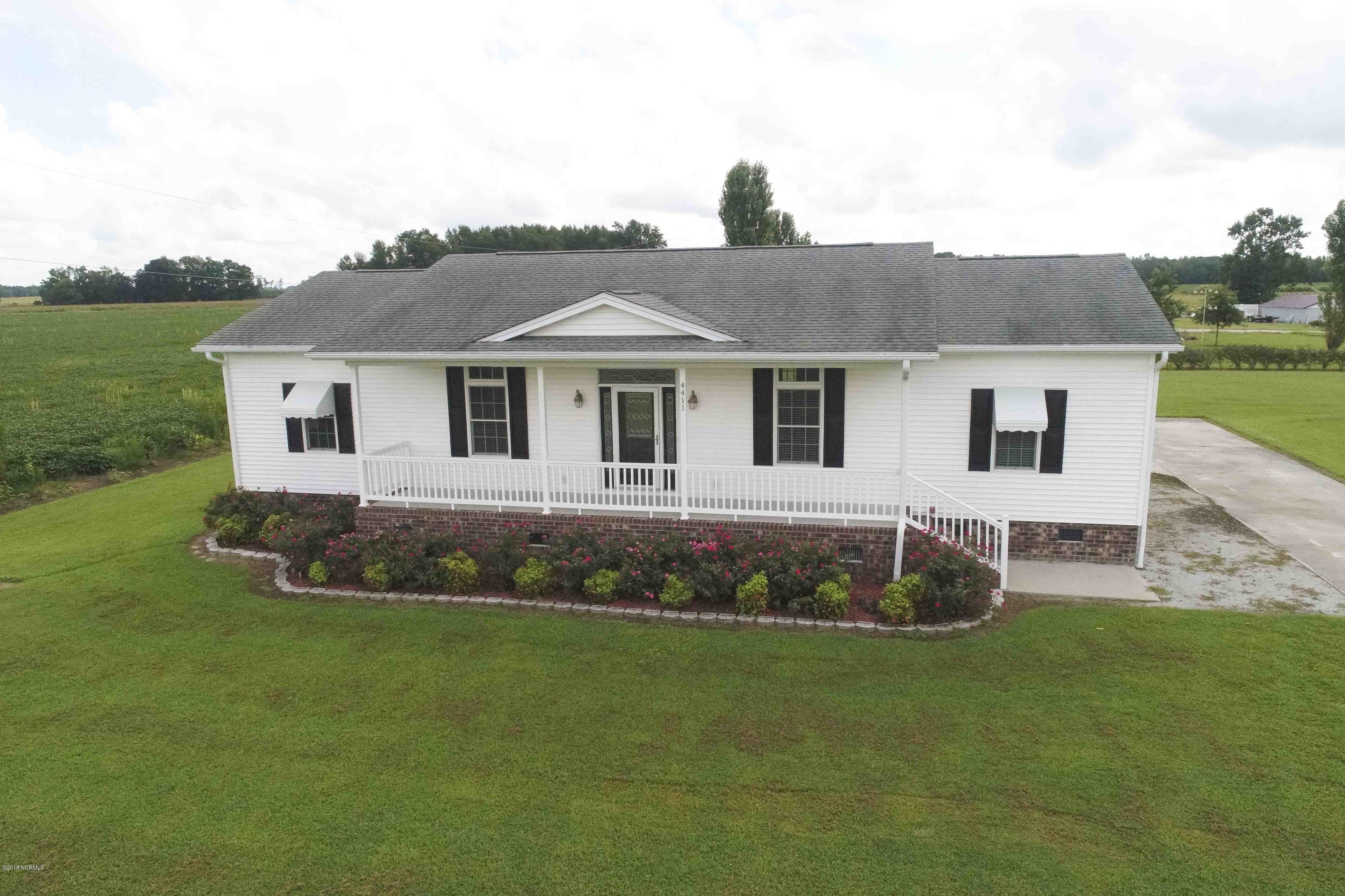 4411 Pleasant Plain Road Ayden, NC 28513 - Photo 12 of 44 4411 Pleasant Plain Rd012