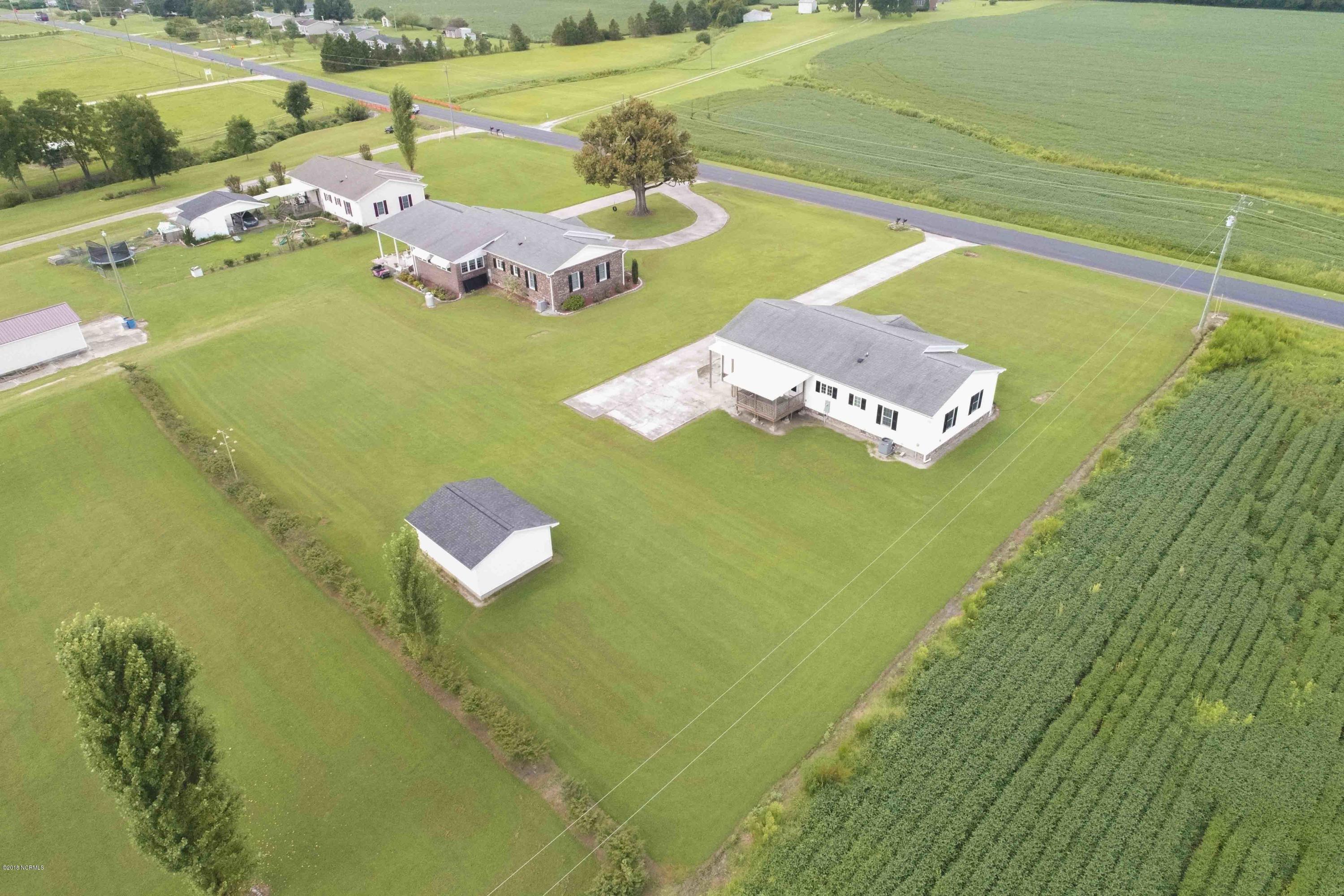 4411 Pleasant Plain Road Ayden, NC 28513 - Photo 10 of 44 4411 Pleasant Plain Rd010