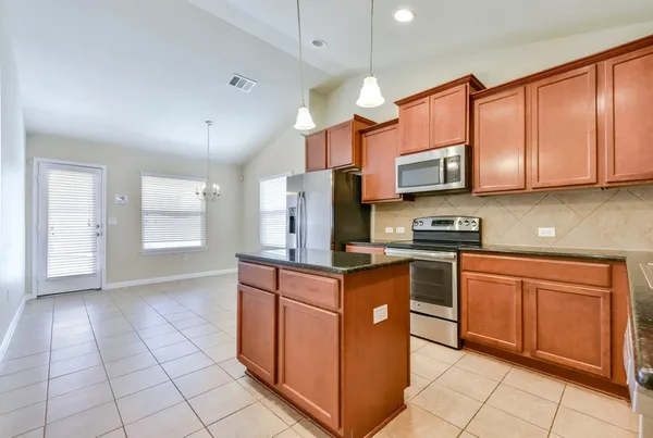 $2,200 | 18401 Friendship Hill Drive, Pflugerville, TX 78660