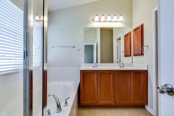 $2,200 | 18401 Friendship Hill Drive, Pflugerville, TX 78660