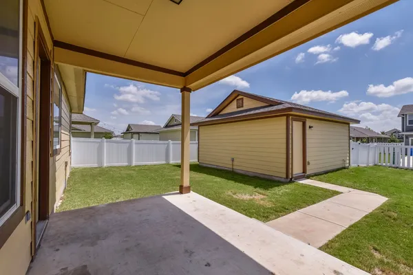 $2,200 | 18401 Friendship Hill Drive, Pflugerville, TX 78660
