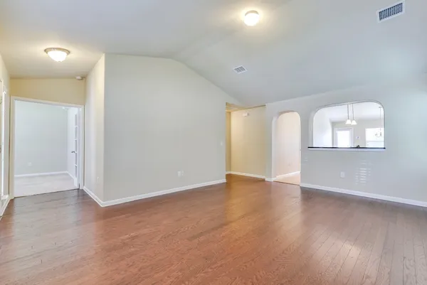 $2,200 | 18401 Friendship Hill Drive, Pflugerville, TX 78660