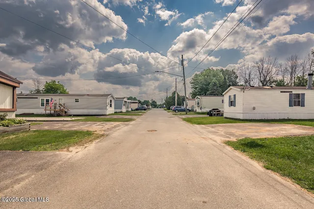 $475,000 | 40 Meadow Lane, Champlain, NY 12919