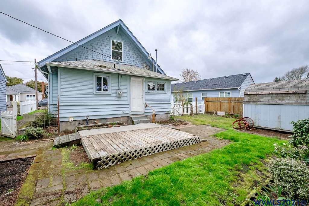 1310 Southwest 14th Avenue Albany, OR 97321 - Photo 33 of 37