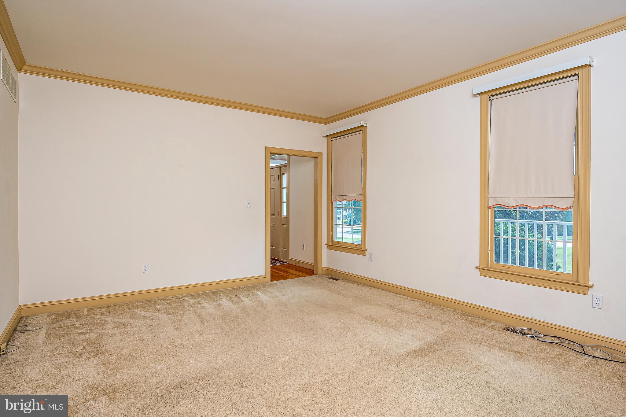 5311 Kerger Road Ellicott City, MD 21043 - Photo 8 of 40 Living Room