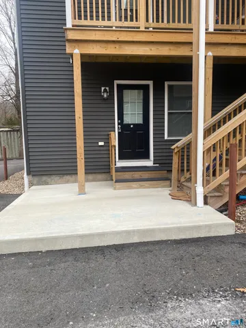 $1,650 | 19 Railroad Avenue, Beacon Falls, CT 06403