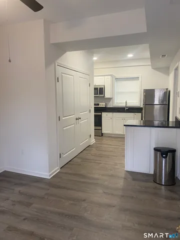 $1,650 | 19 Railroad Avenue, Beacon Falls, CT 06403