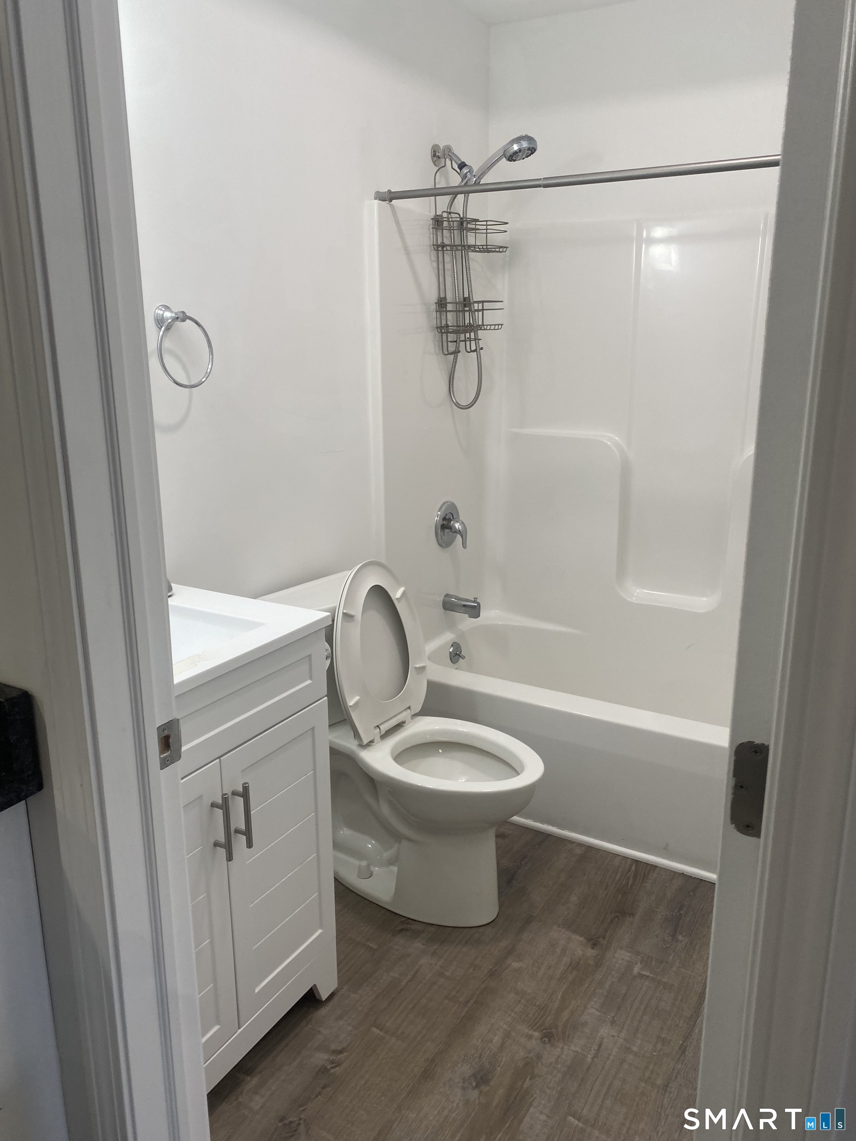 19 Railroad Avenue Beacon Falls, CT 06403 - Photo 4 of 5