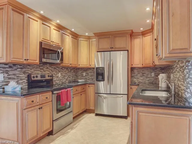 $2,100 | 4912 Hawaii Boulevard, Naples, FL 34112