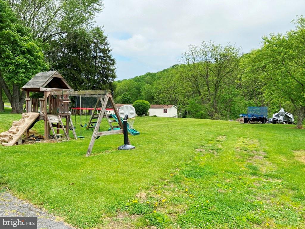 2631 Spring Road Carlisle, PA 17013 - Photo 22 of 23 Gallery Image 22