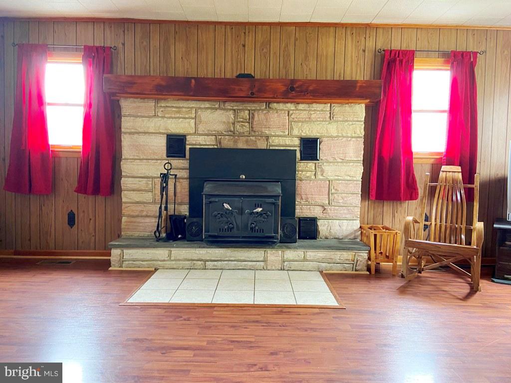 2631 Spring Road Carlisle, PA 17013 - Photo 4 of 23 Gallery Image 4