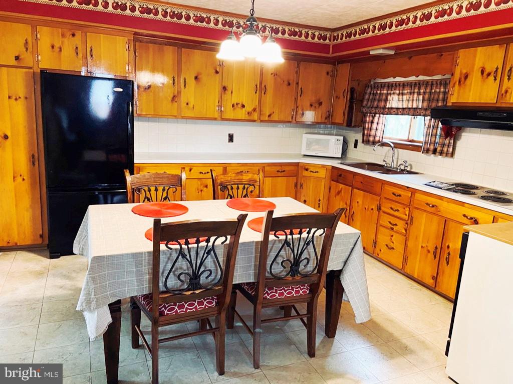 2631 Spring Road Carlisle, PA 17013 - Photo 8 of 23 Gallery Image 8