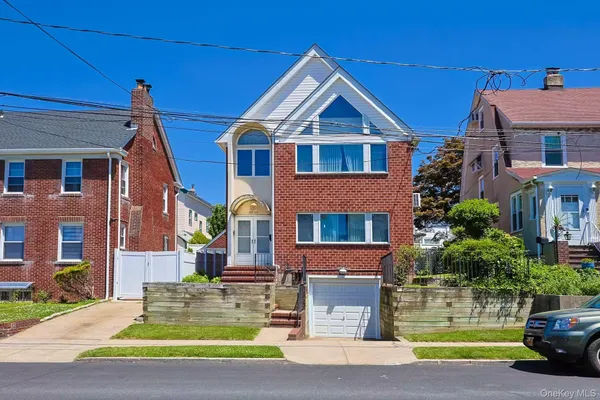 $1,588,000 | 33-25 149th Place | Murray Hill - Flushing