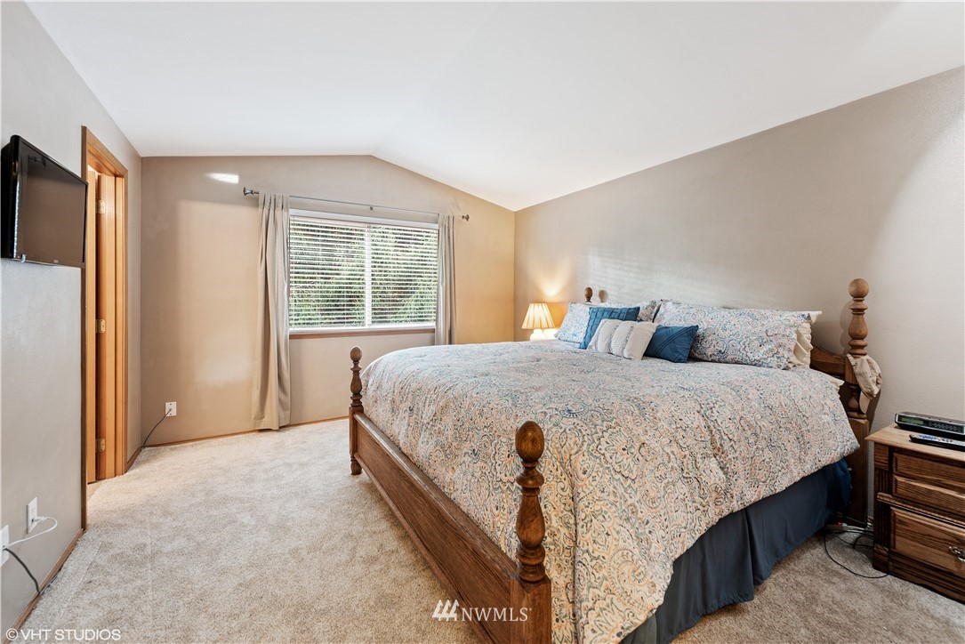 18 199th Street Southeast Bothell, WA 98012 - Photo 11 of 23