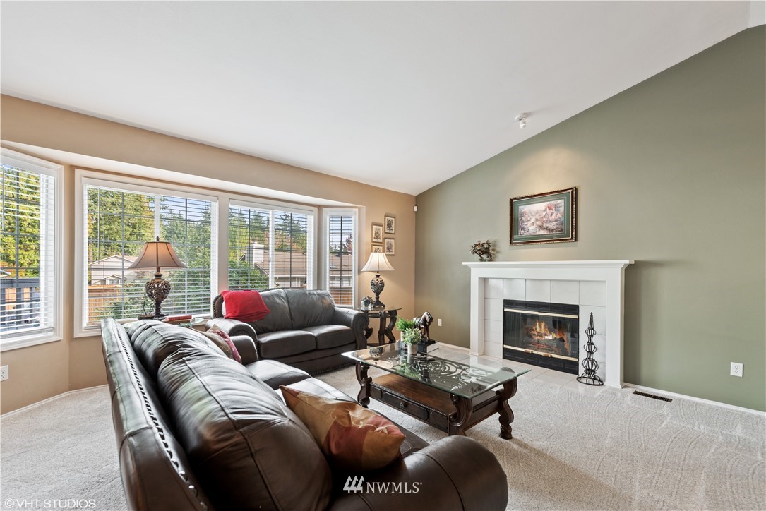 18 199th Street Southeast Bothell, WA 98012 - Photo 3 of 23