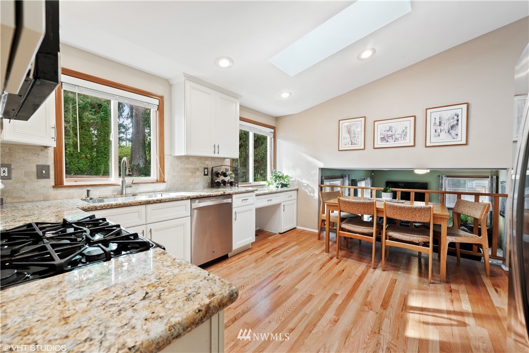 18 199th Street Southeast Bothell, WA 98012 - Photo 5 of 23