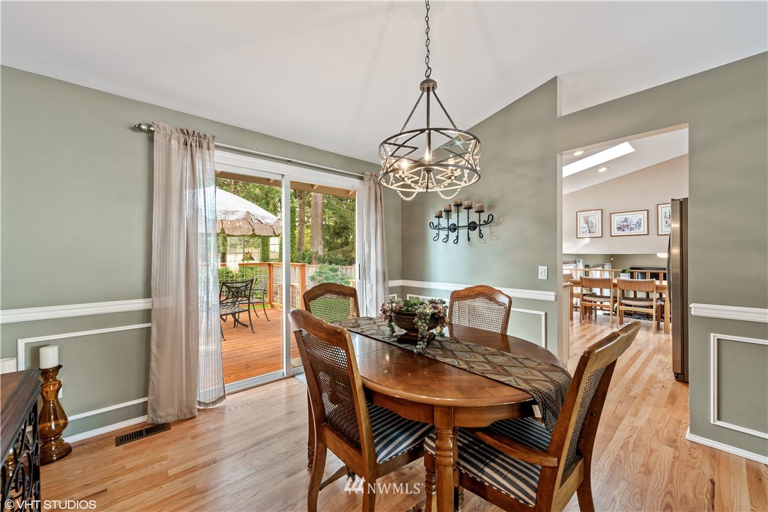 18 199th Street Southeast Bothell, WA 98012 - Photo 7 of 23